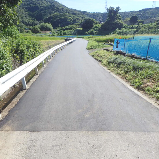 猿喰川線外1路線道路維持舗装工事